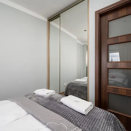 Market Square Corner Kuznicza By Renters * 弗罗茨瓦夫