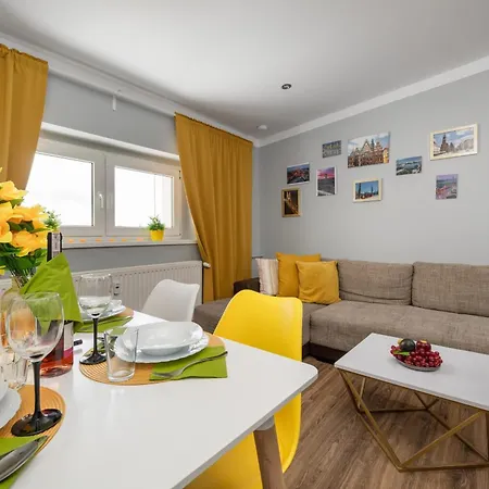 Market Square Corner Kuznicza By Renters * 弗罗茨瓦夫